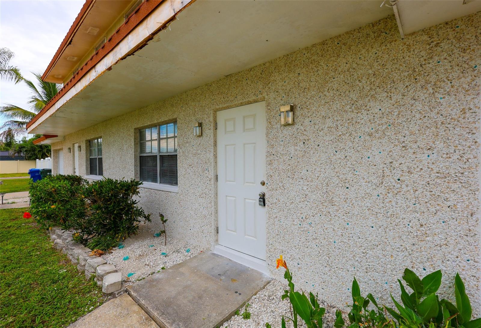 1423 MAPLE ST SW — photo 3