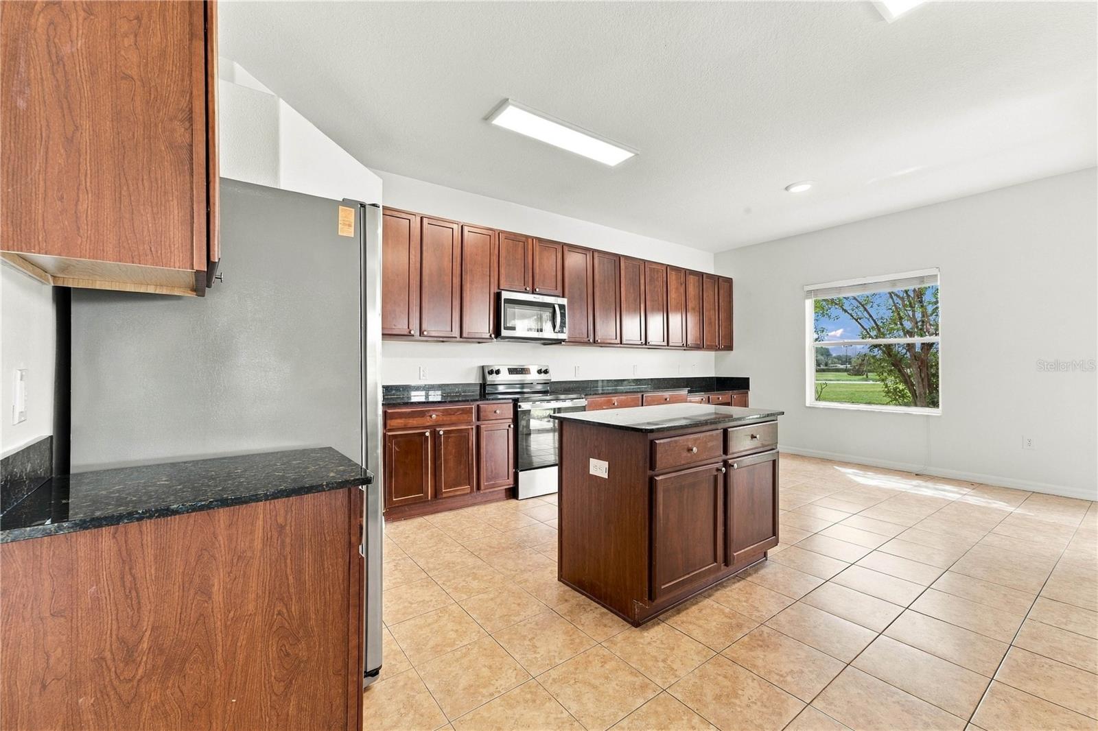 3247 CHESSINGTON DR — photo 12