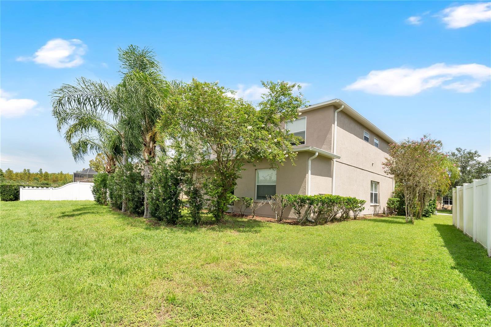 3247 CHESSINGTON DR — photo 35