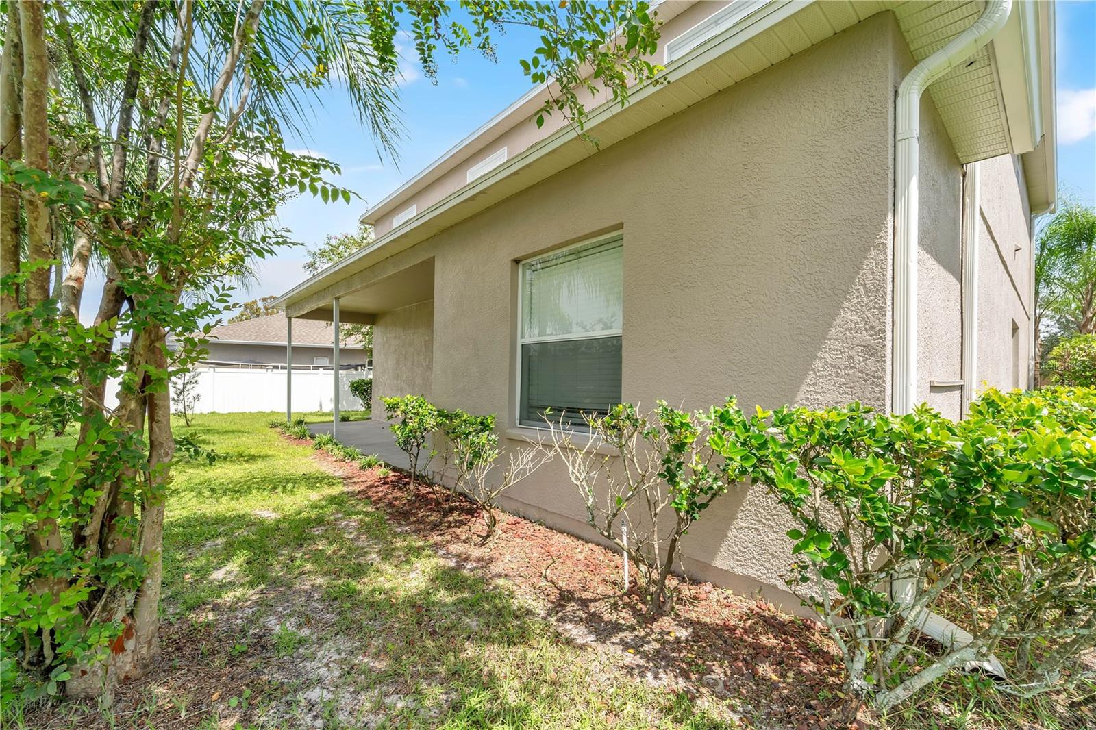 3247 CHESSINGTON DR — photo 36