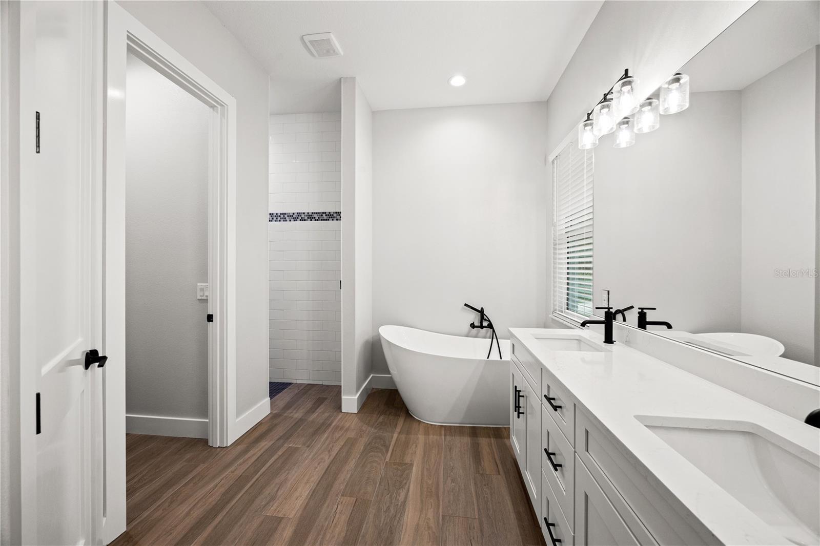 400 S MOON DR — photo 24