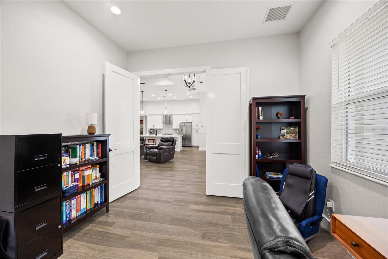 400 S MOON DR — photo 29