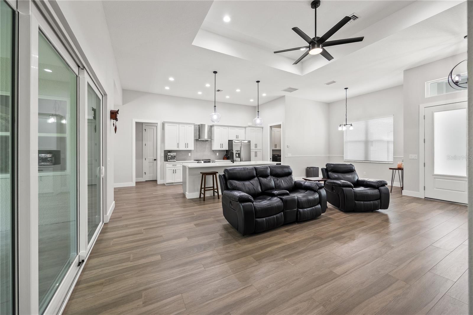 400 S MOON DR — photo 10