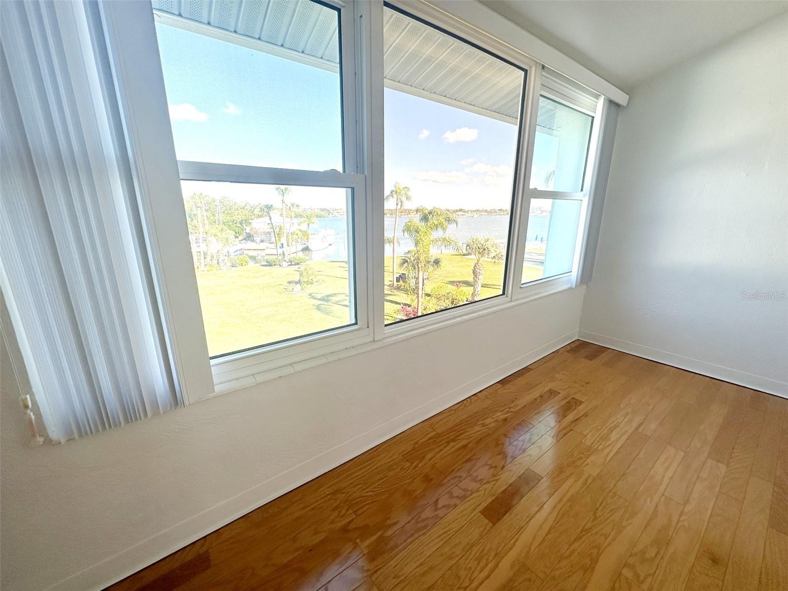 1819 SHORE DR S #307 — photo 7