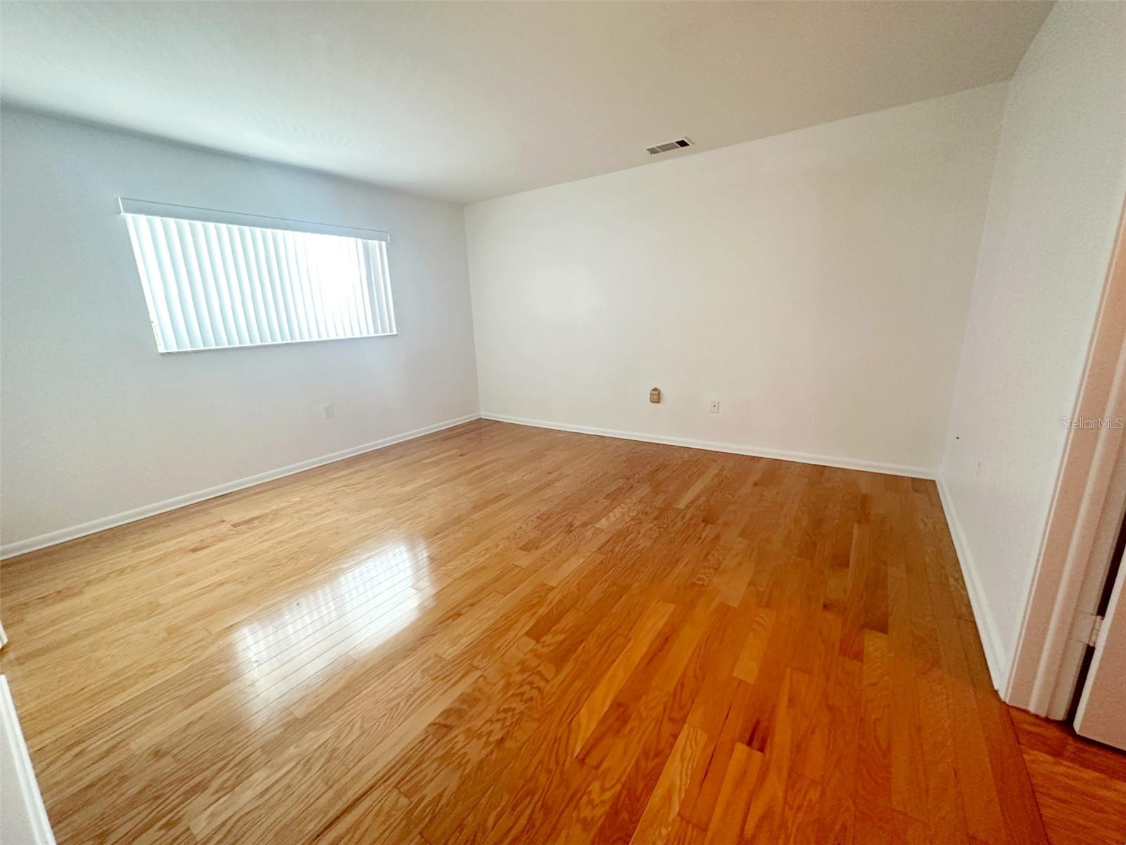 1819 SHORE DR S #307 — photo 8