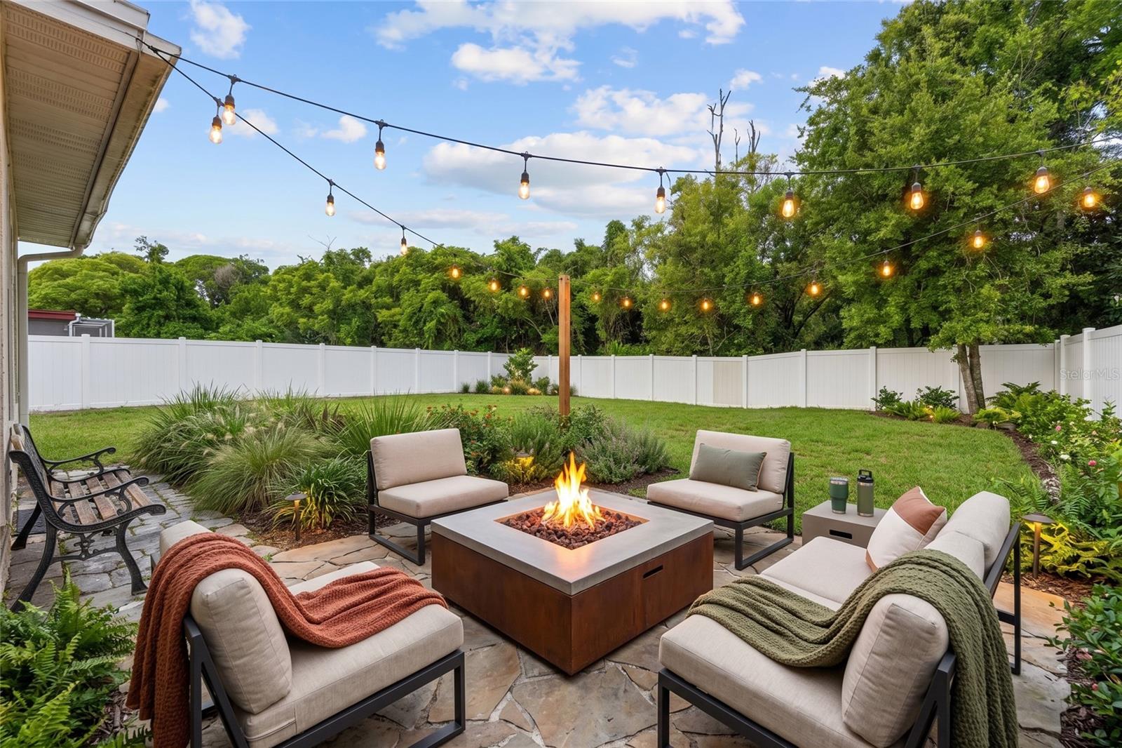4041 WOODSVILLE DR — photo 25