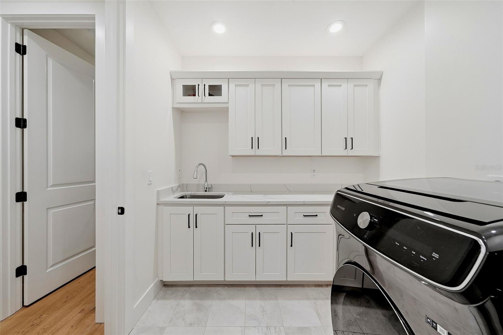 3508 W EUCLID AVE — photo 39
