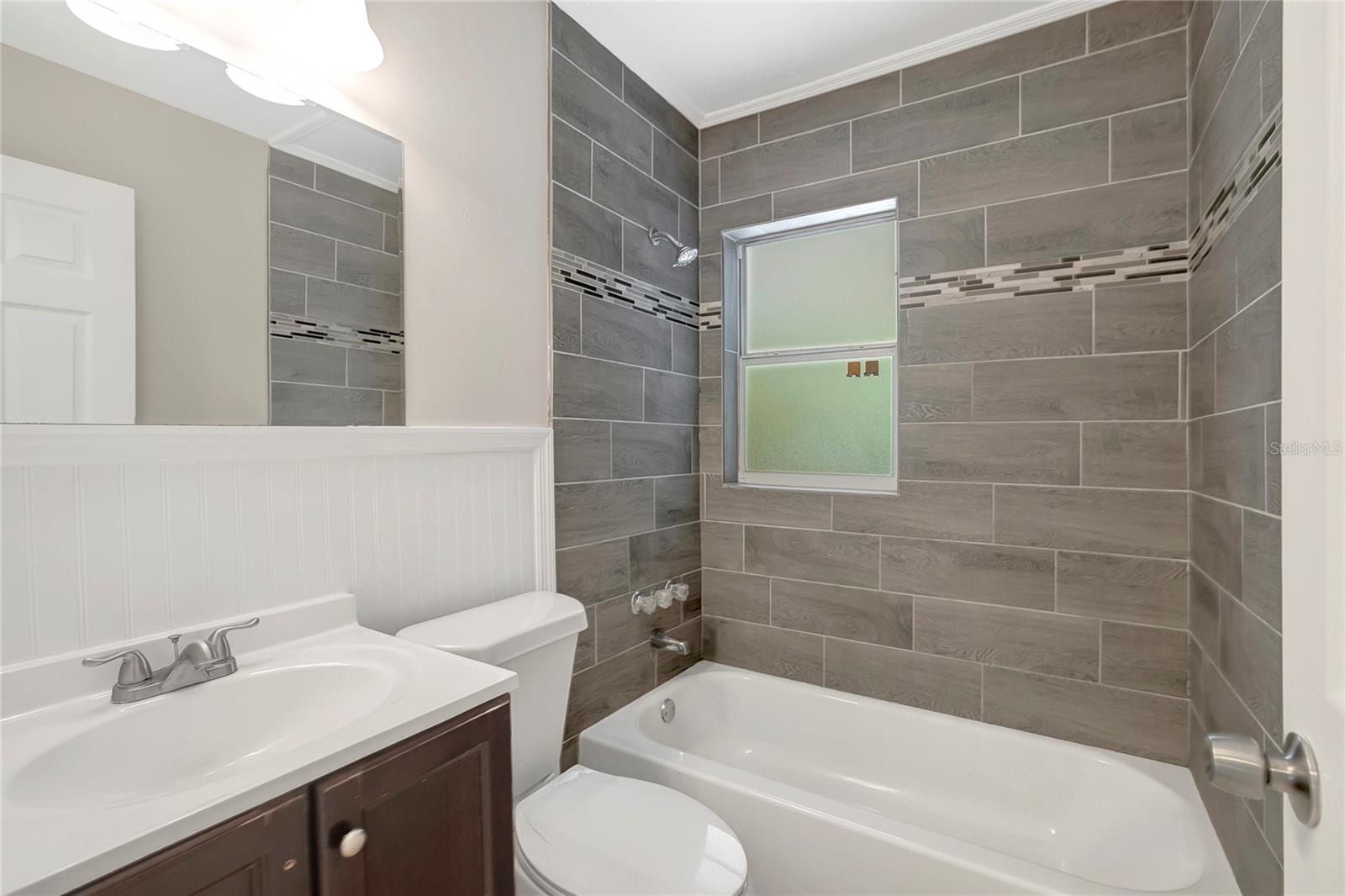 1212 E 33RD AVE — photo 14