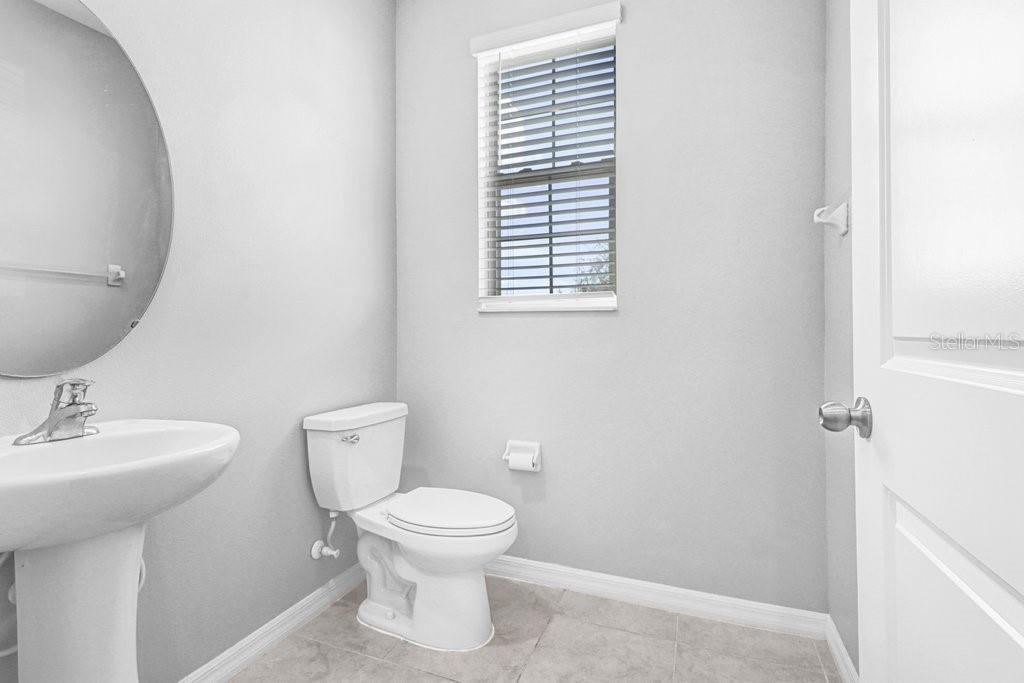 9536 PEMBROOKE PINES DR — photo 15