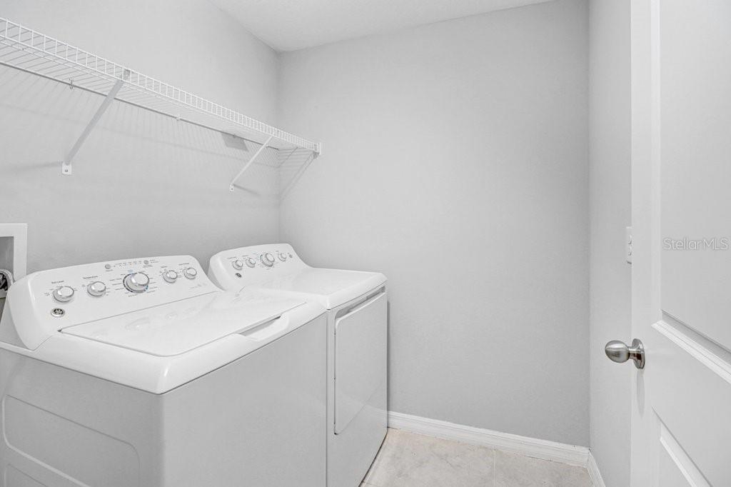 9536 PEMBROOKE PINES DR — photo 41