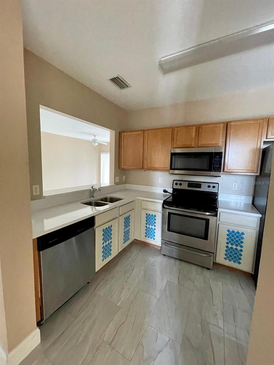 9505 NEWDALE WAY #201 — photo 5