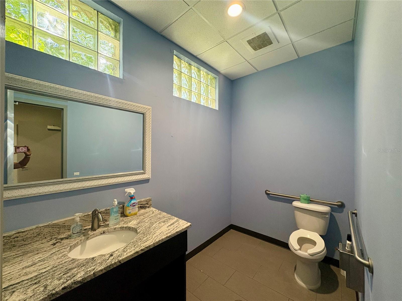 5027 W LAUREL ST — photo 24