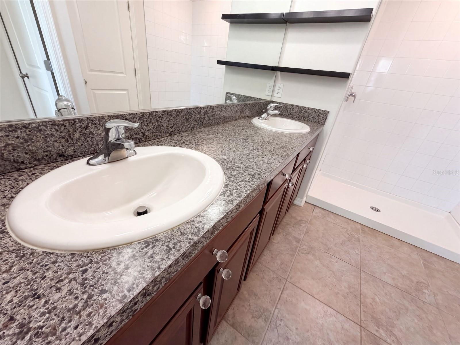 10448 CARLOWAY HILLS DR — photo 37