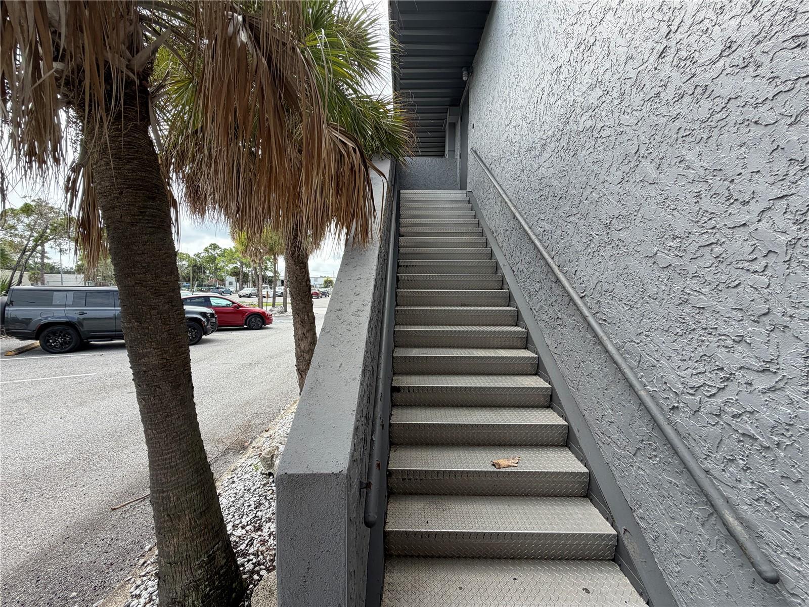 365 105TH TER NE — photo 9