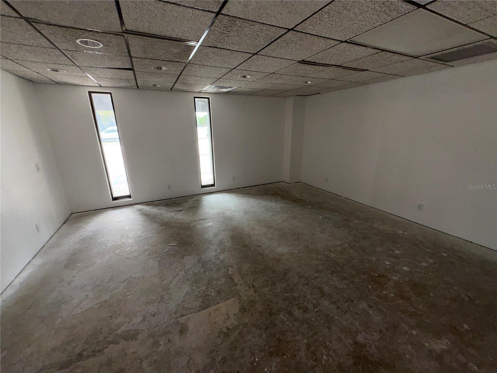 365 105TH TER NE — photo 18