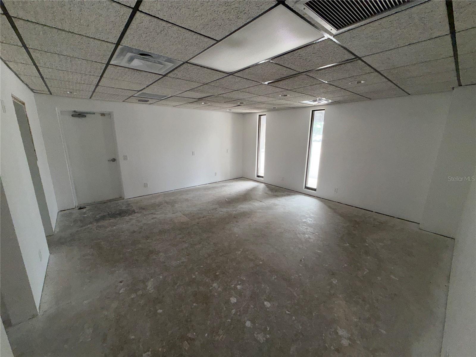 365 105TH TER NE — photo 19