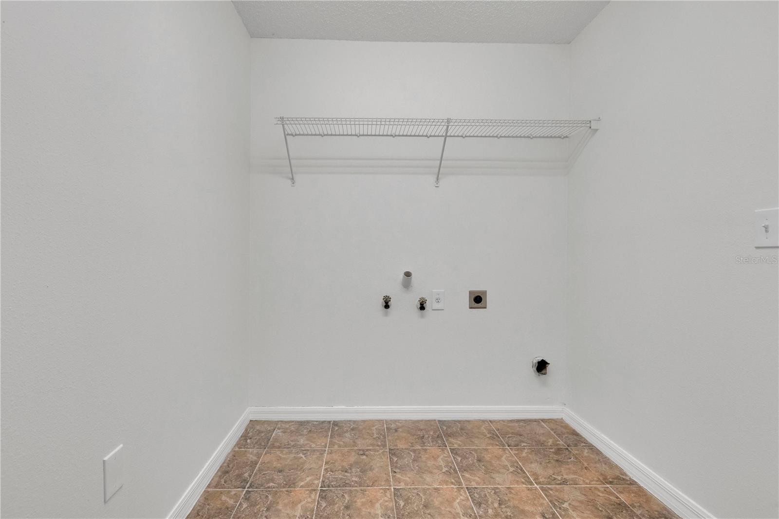 12613 LONGCREST DR — photo 24
