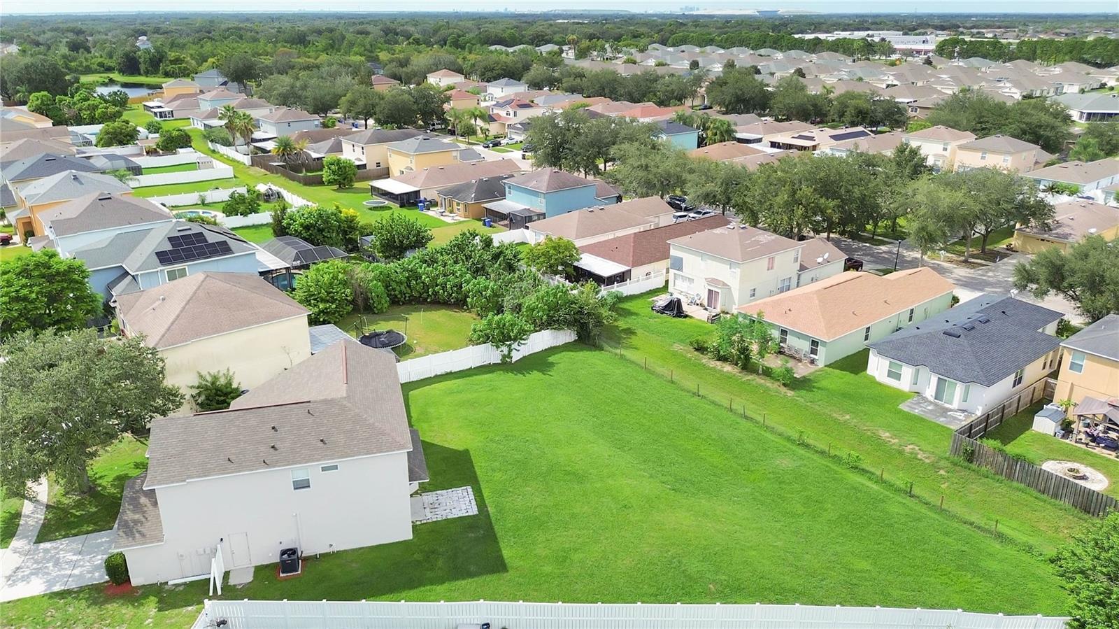 12613 LONGCREST DR — photo 36