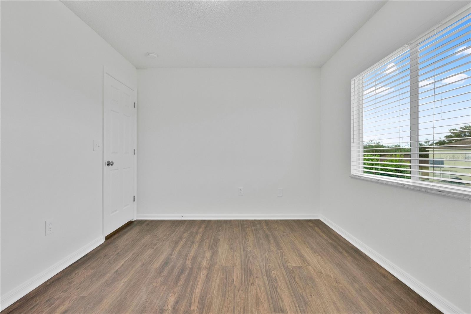 12613 LONGCREST DR — photo 19