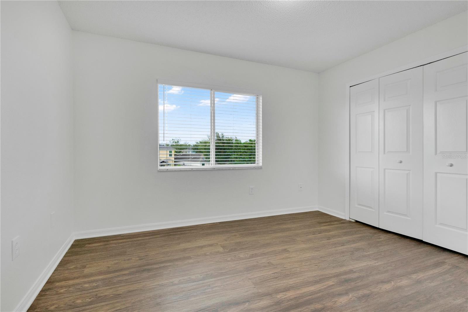 12613 LONGCREST DR — photo 18