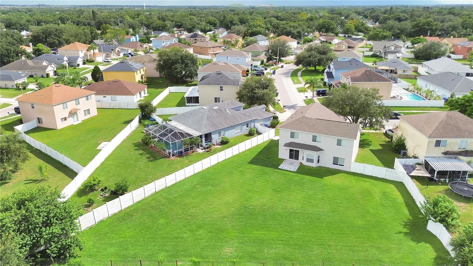 12613 LONGCREST DR — photo 34