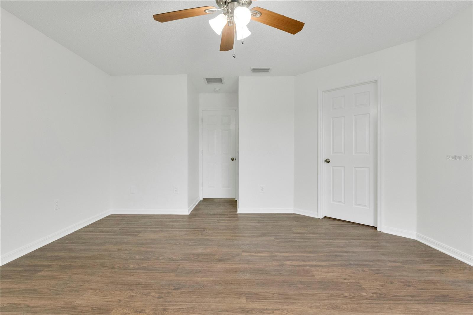 12613 LONGCREST DR — photo 14