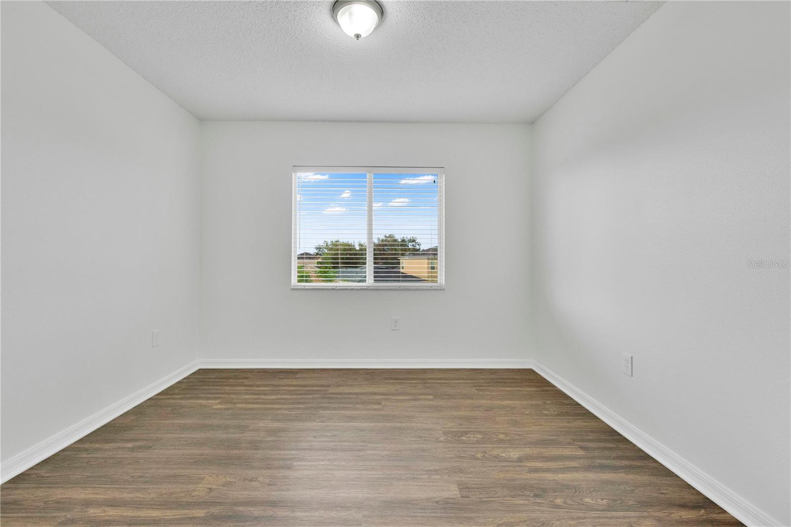12613 LONGCREST DR — photo 23