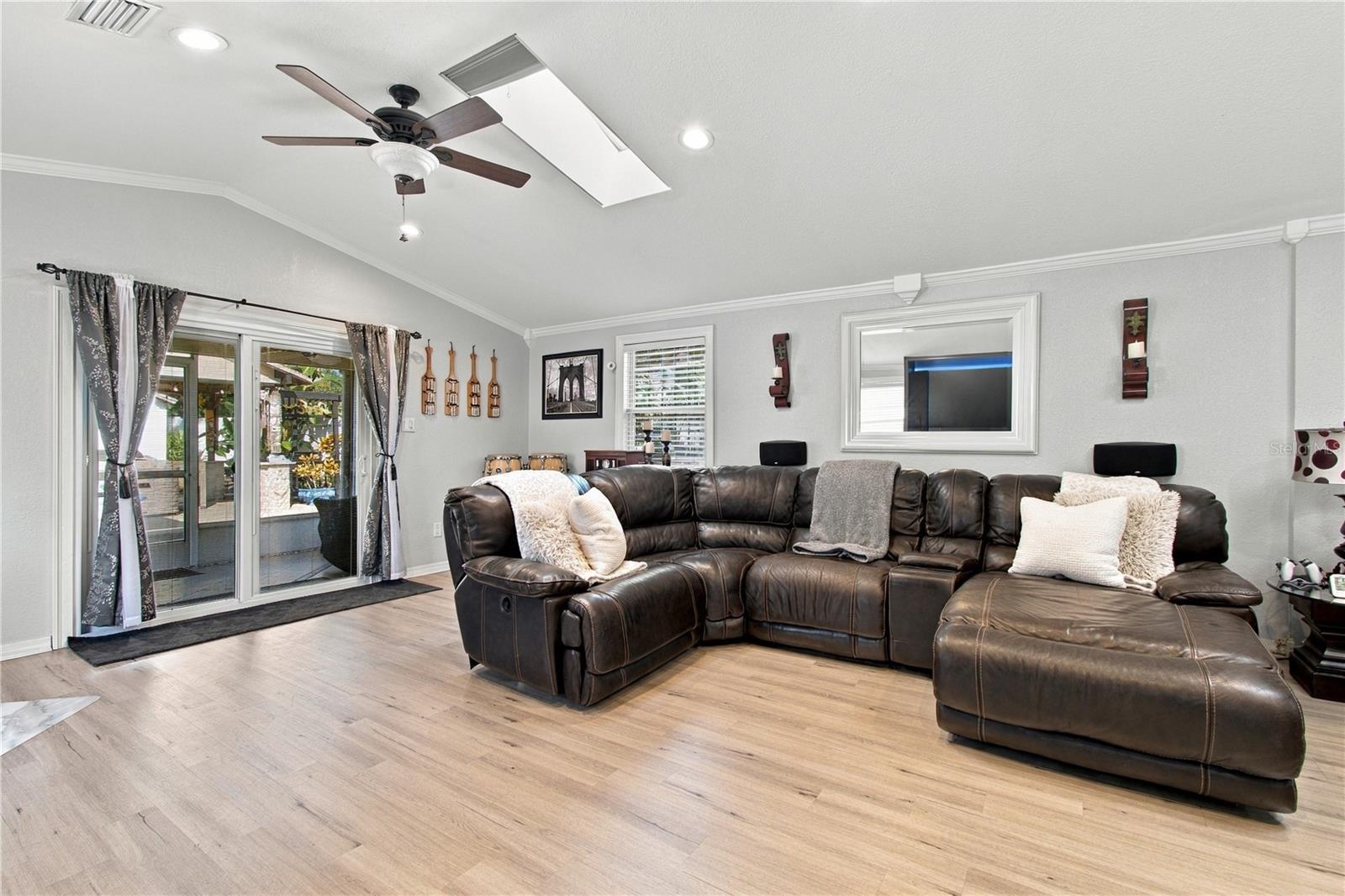 16012 SADDLESTRING DR — photo 17