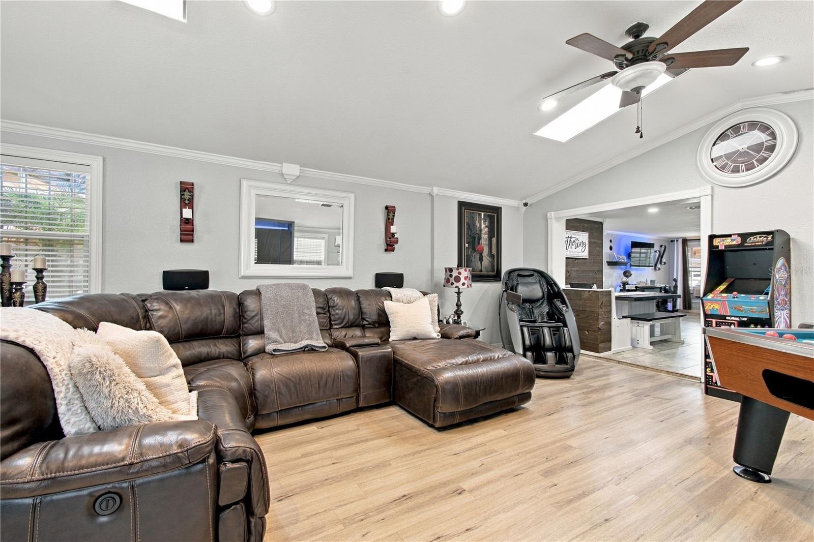16012 SADDLESTRING DR — photo 18