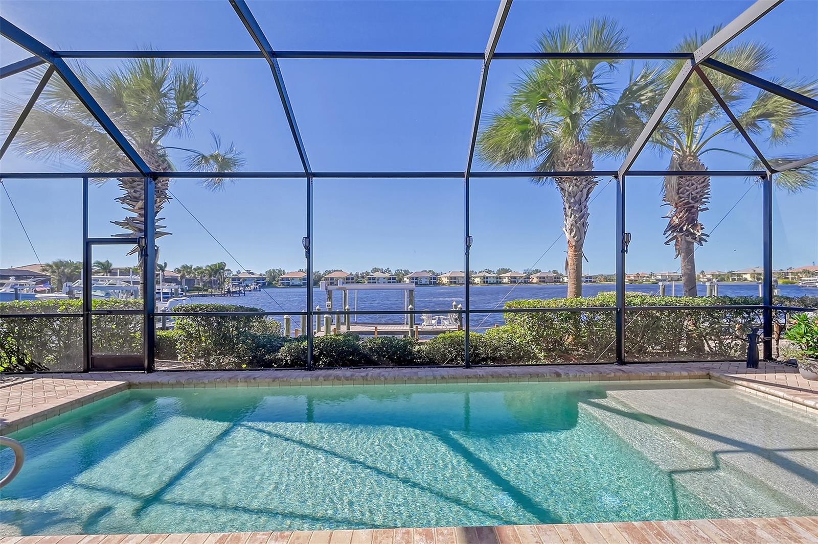 1014 OVERLOOK CT — photo 36