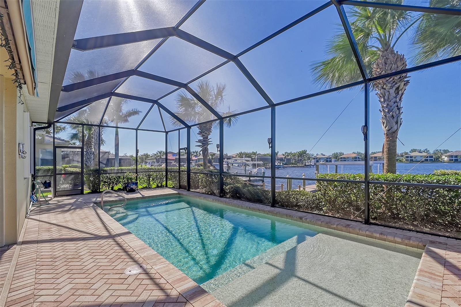 1014 OVERLOOK CT — photo 34