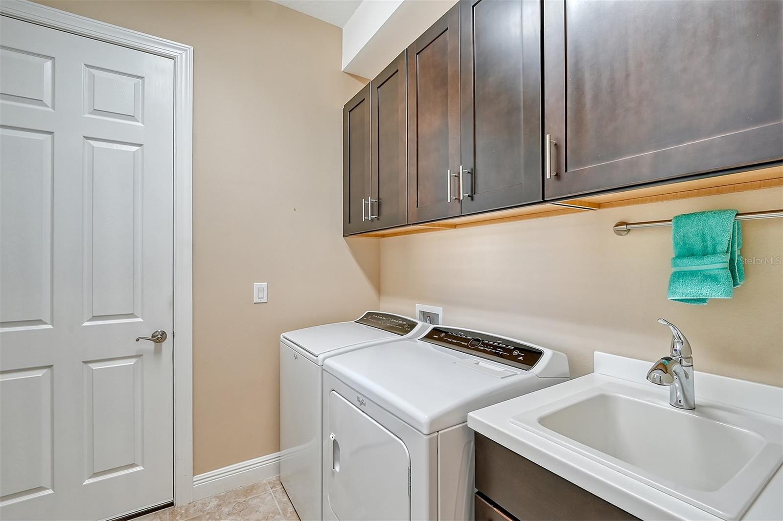 1014 OVERLOOK CT — photo 31