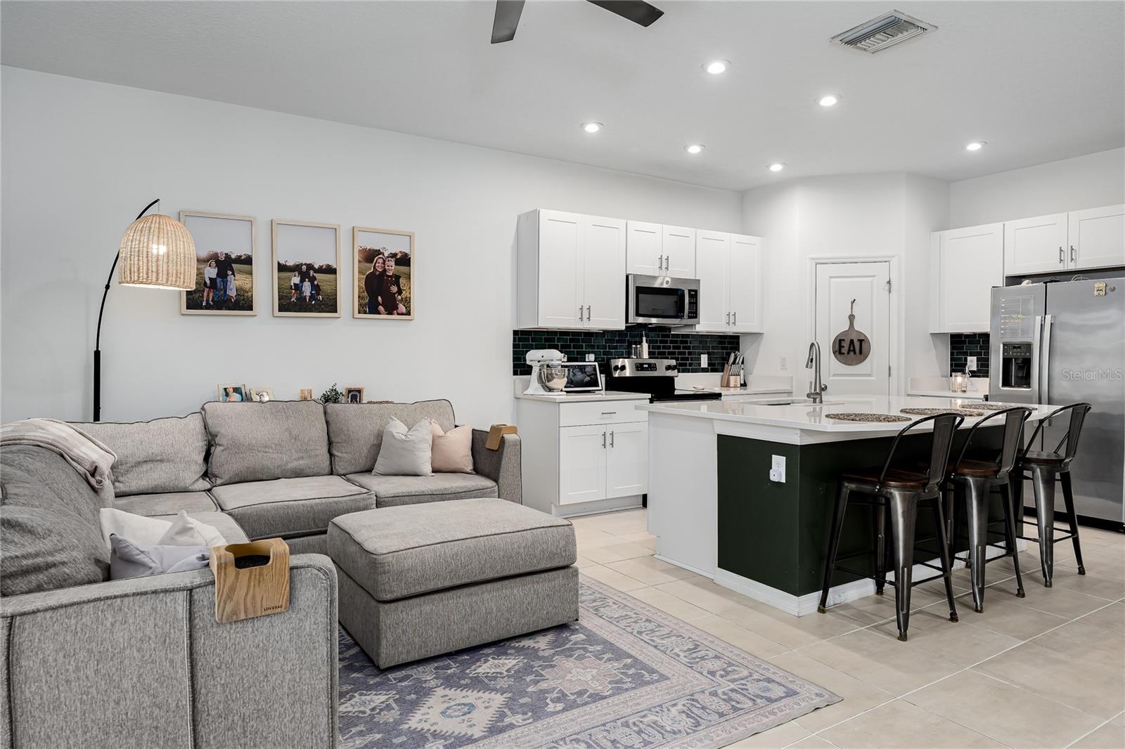 10348 OAKSIDE DR — photo 2