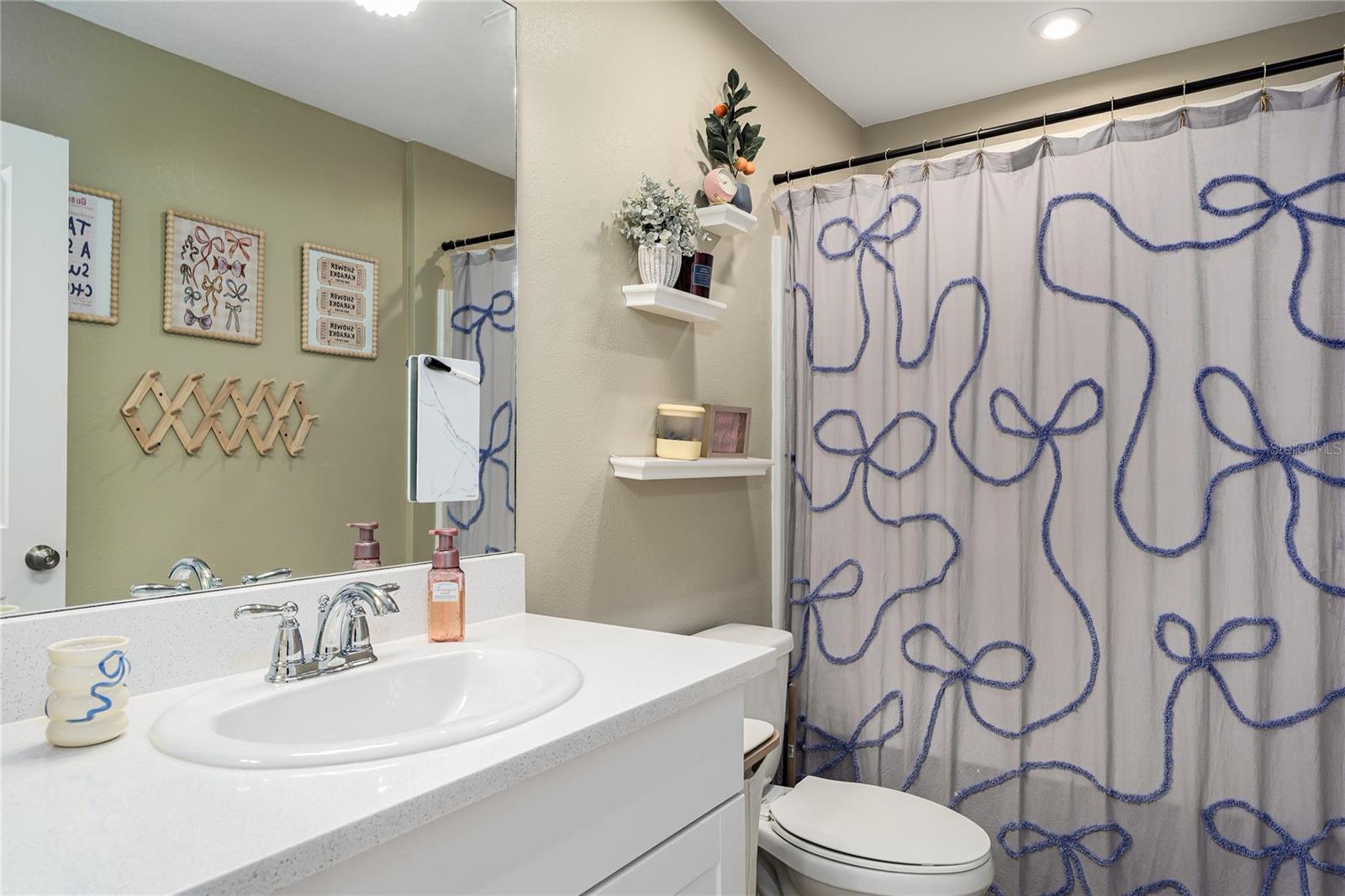 10348 OAKSIDE DR — photo 17