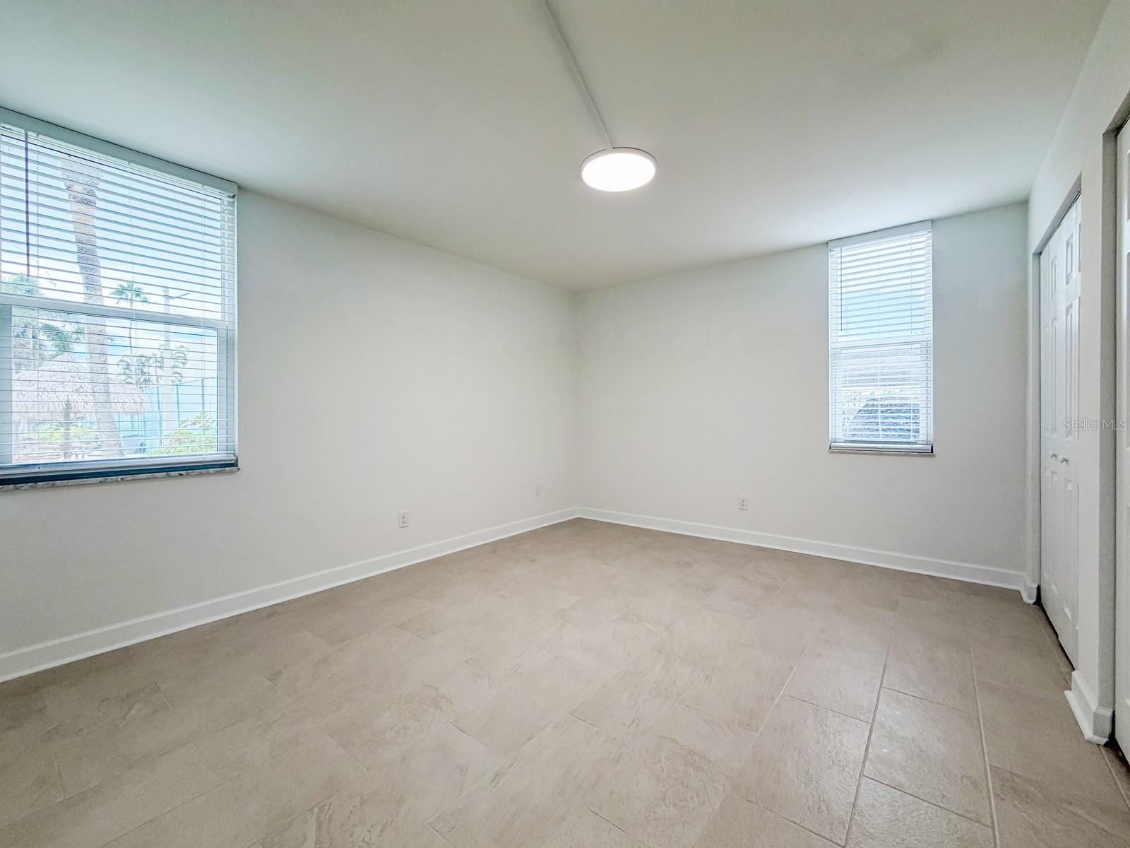 7625 SUN ISLAND DR S #101 — photo 32
