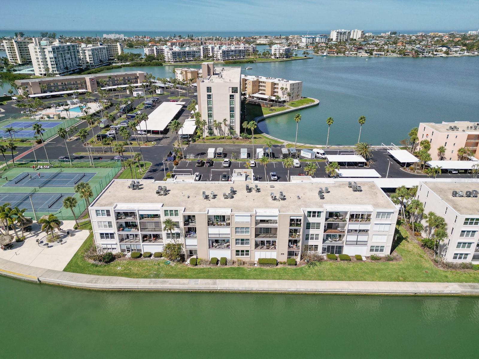7625 SUN ISLAND DR S #101 — photo 40
