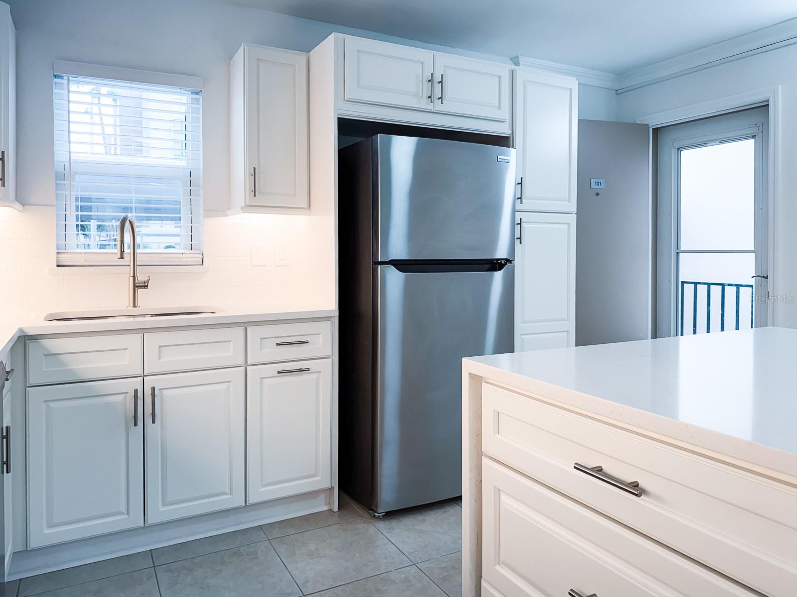 7625 SUN ISLAND DR S #101 — photo 15