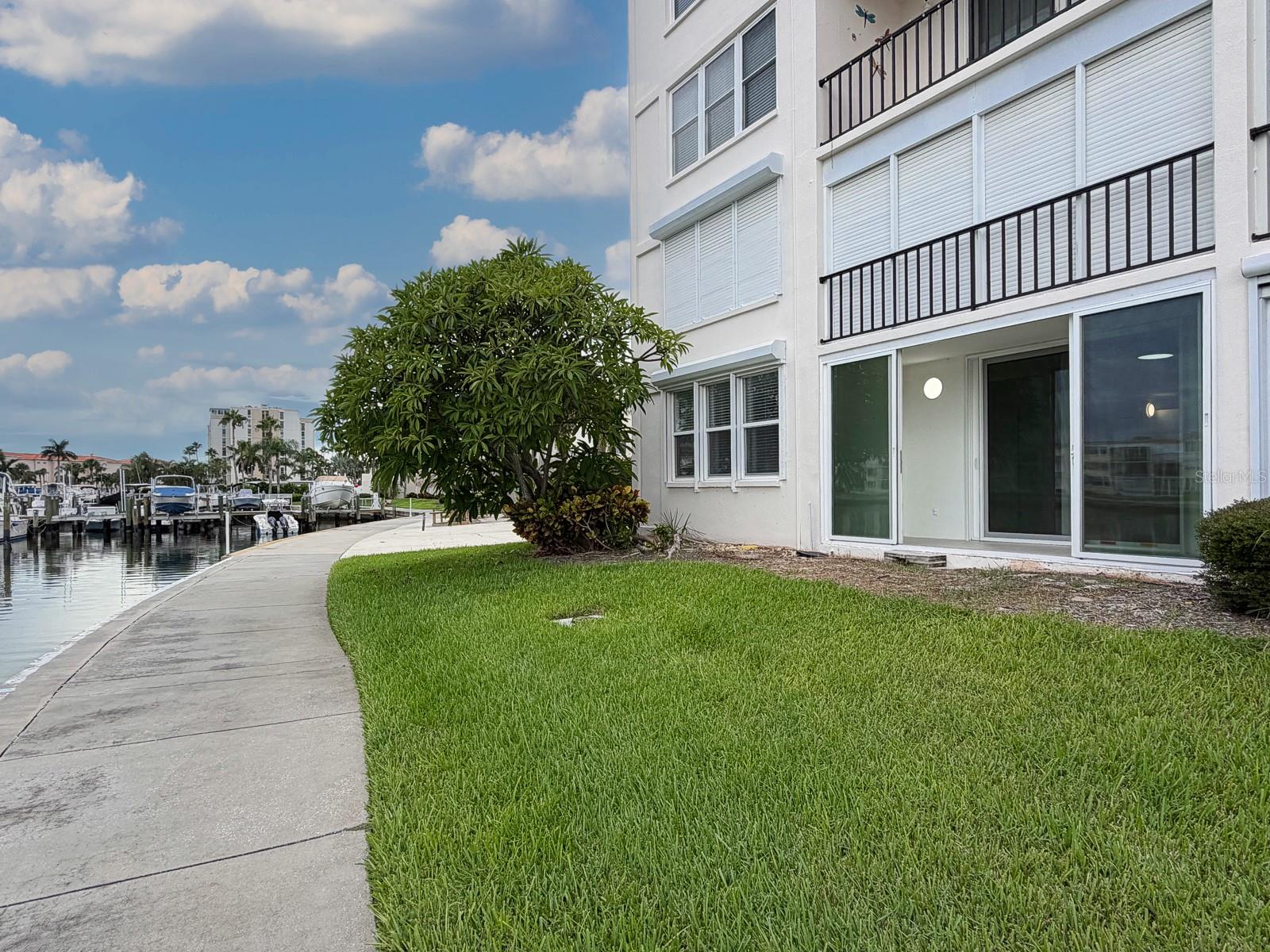 7625 SUN ISLAND DR S #101 — photo 23