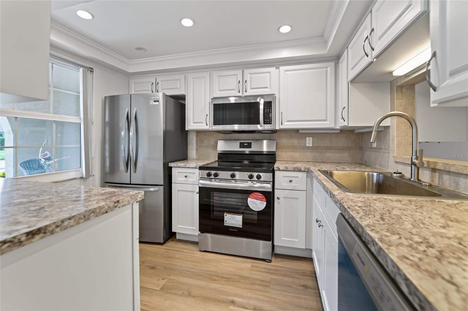 4217 STRATFORD DR #0 — photo 6