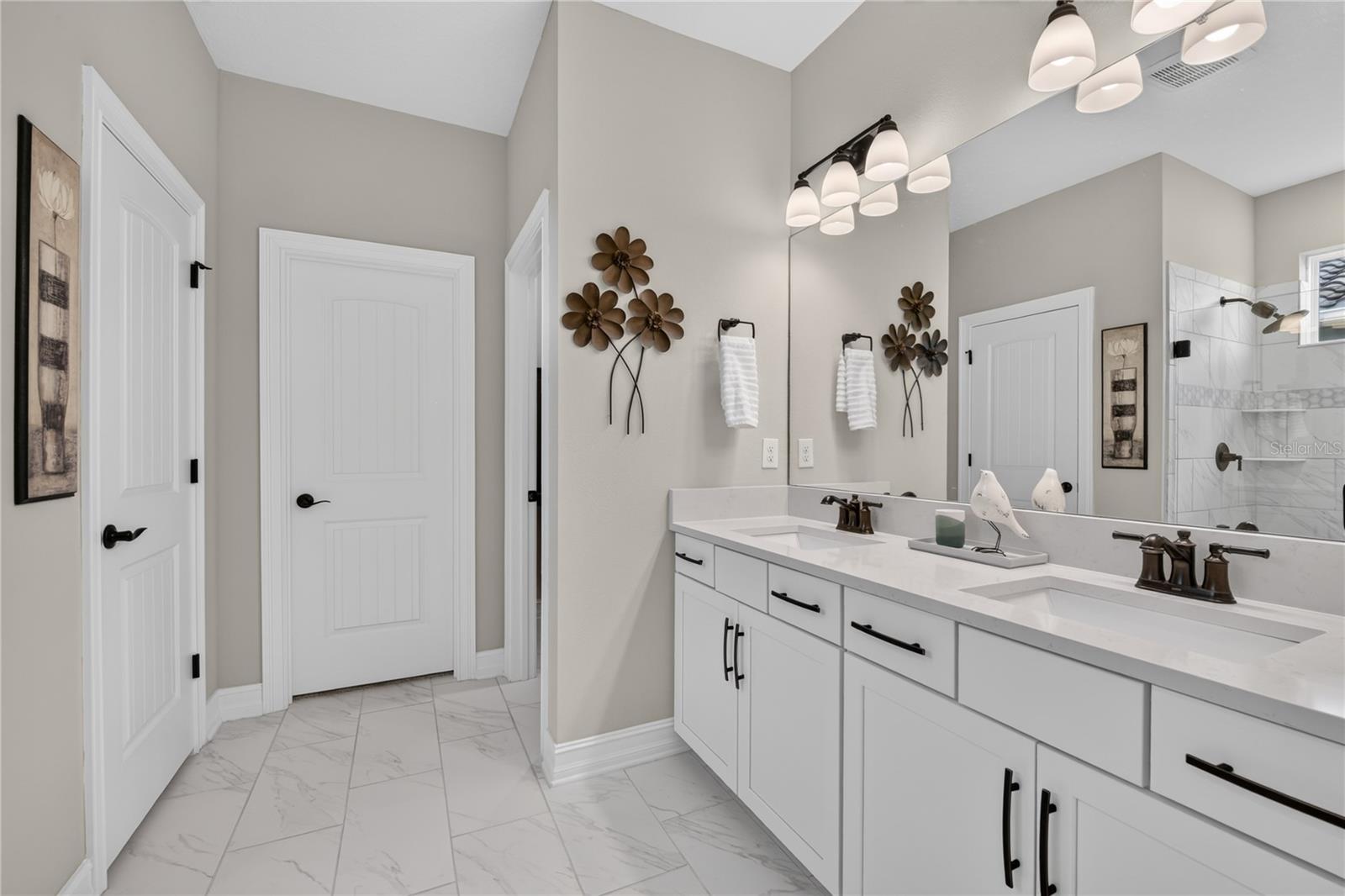 257 DAYLILY BLVD — photo 37