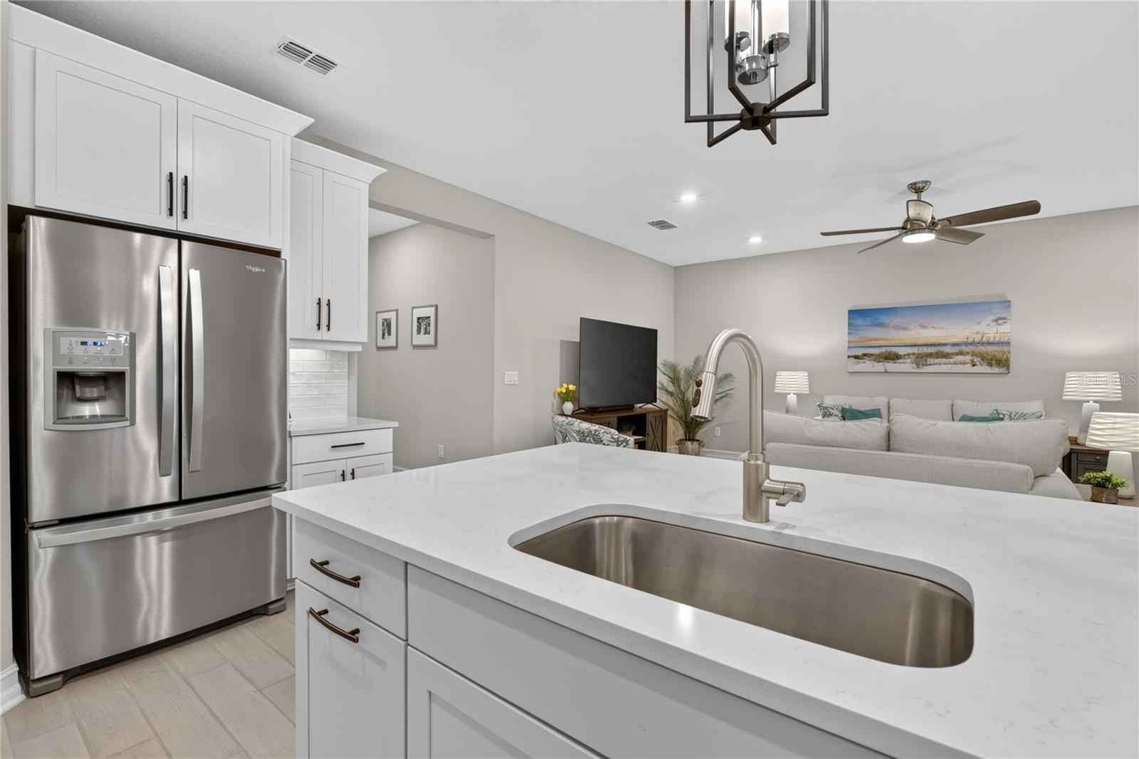 257 DAYLILY BLVD — photo 20