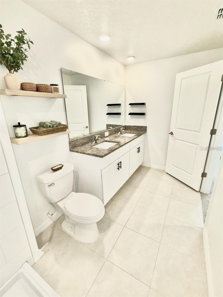 6199 SHINER ST — photo 12