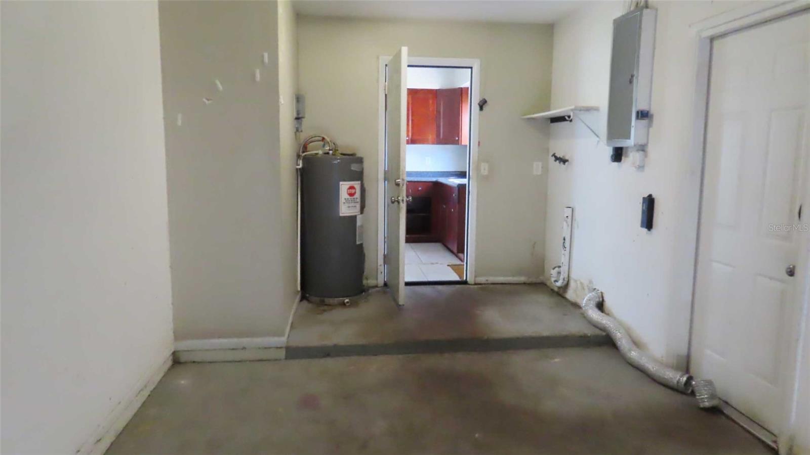 2527 21ST AVE SW — photo 21