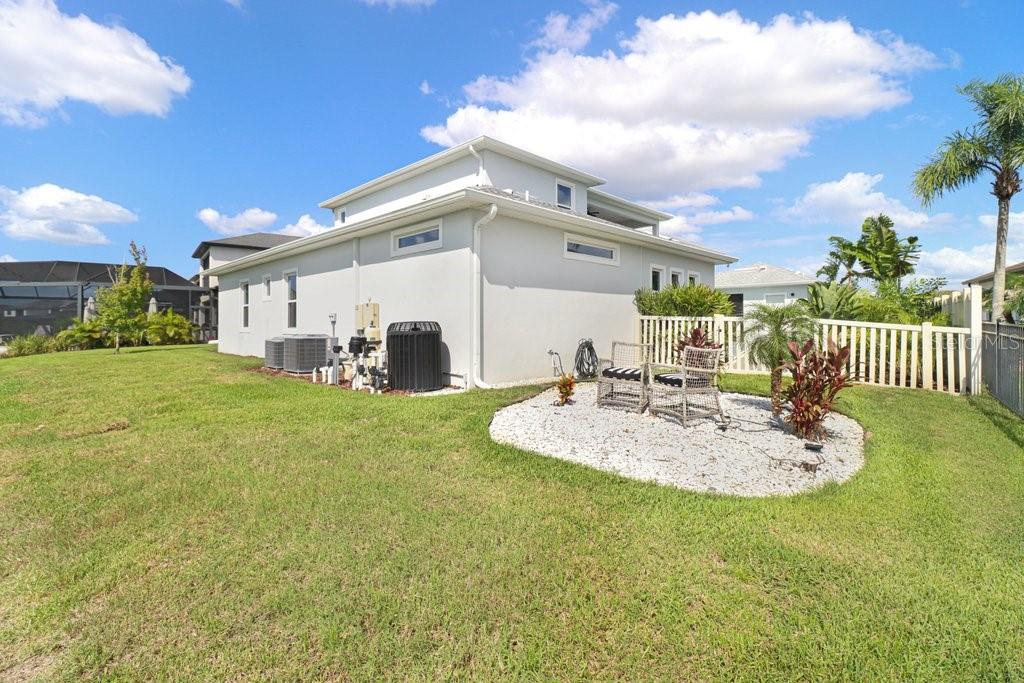 9260 SANDERS TREE LOOP — photo 43