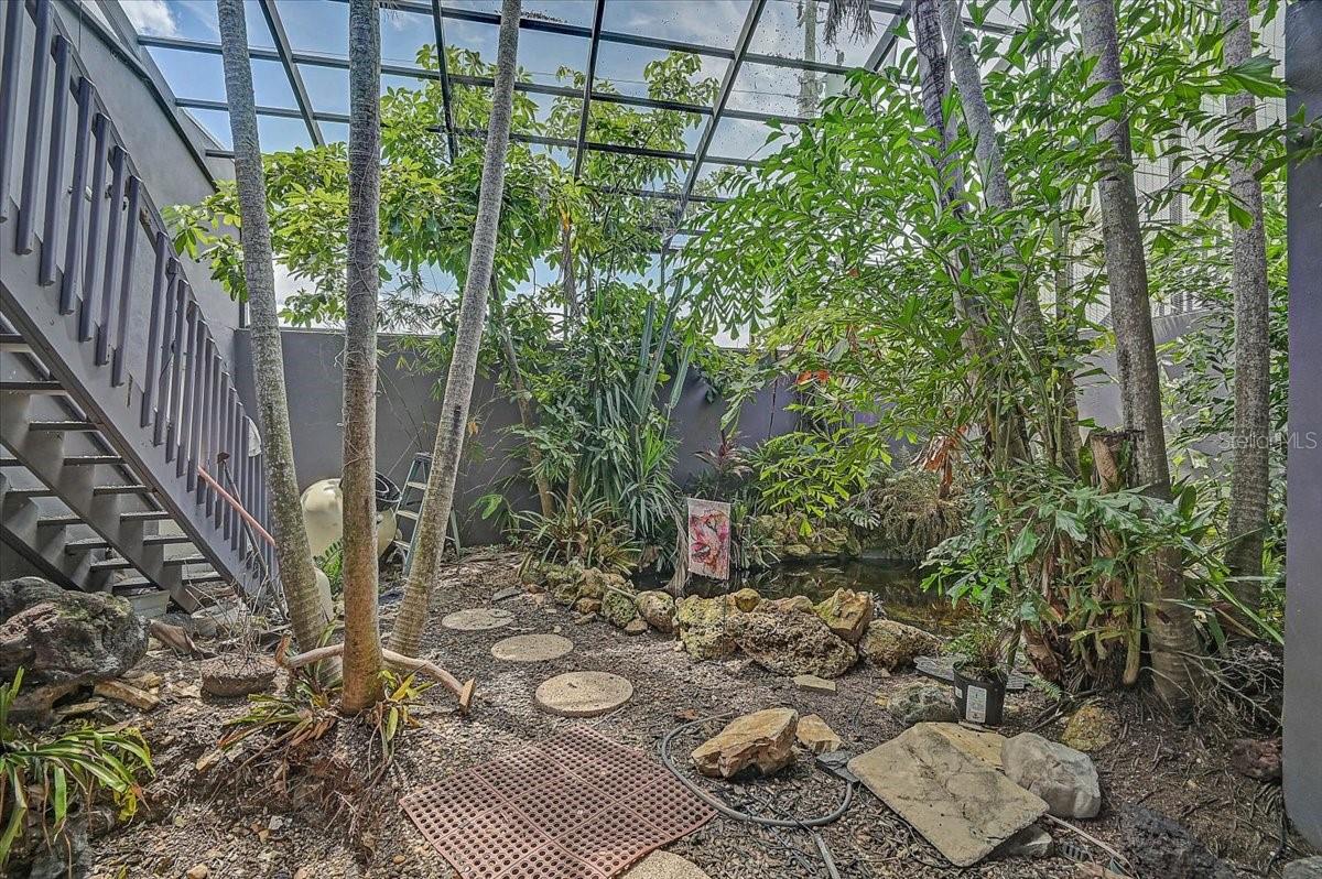 2160 GULF GATE DR — photo 18