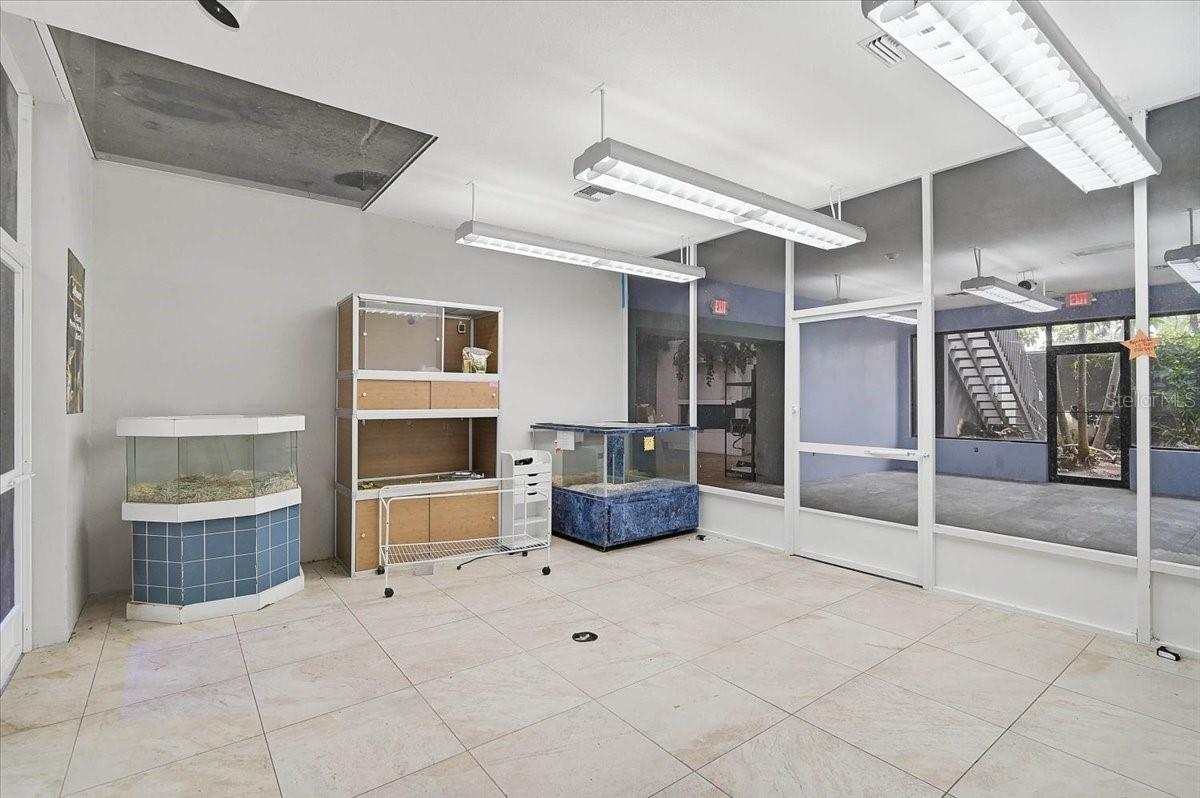 2160 GULF GATE DR — photo 19