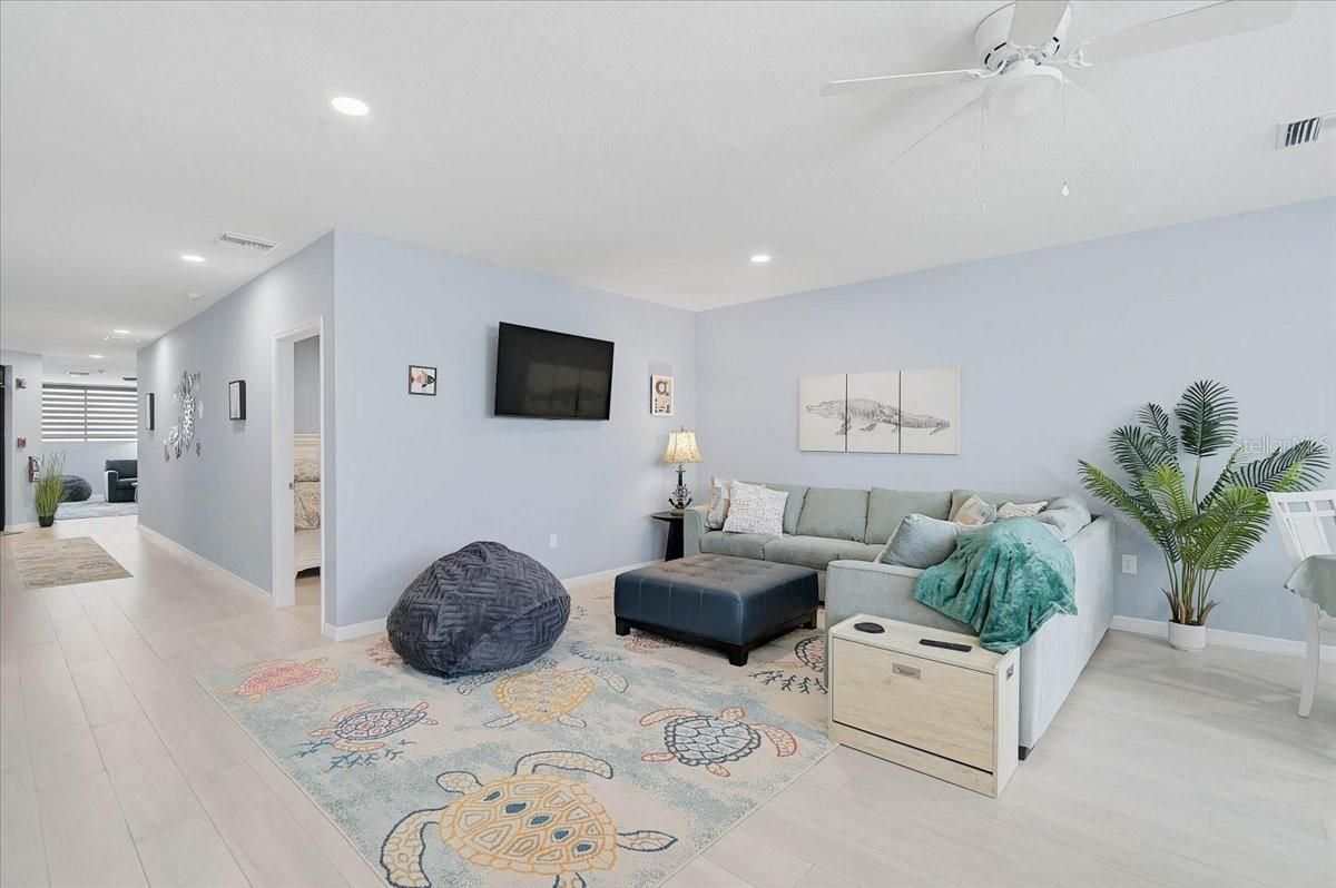 2160 GULF GATE DR — photo 34