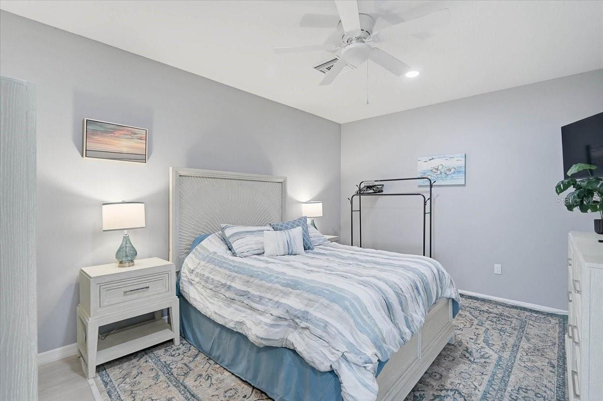2160 GULF GATE DR — photo 45