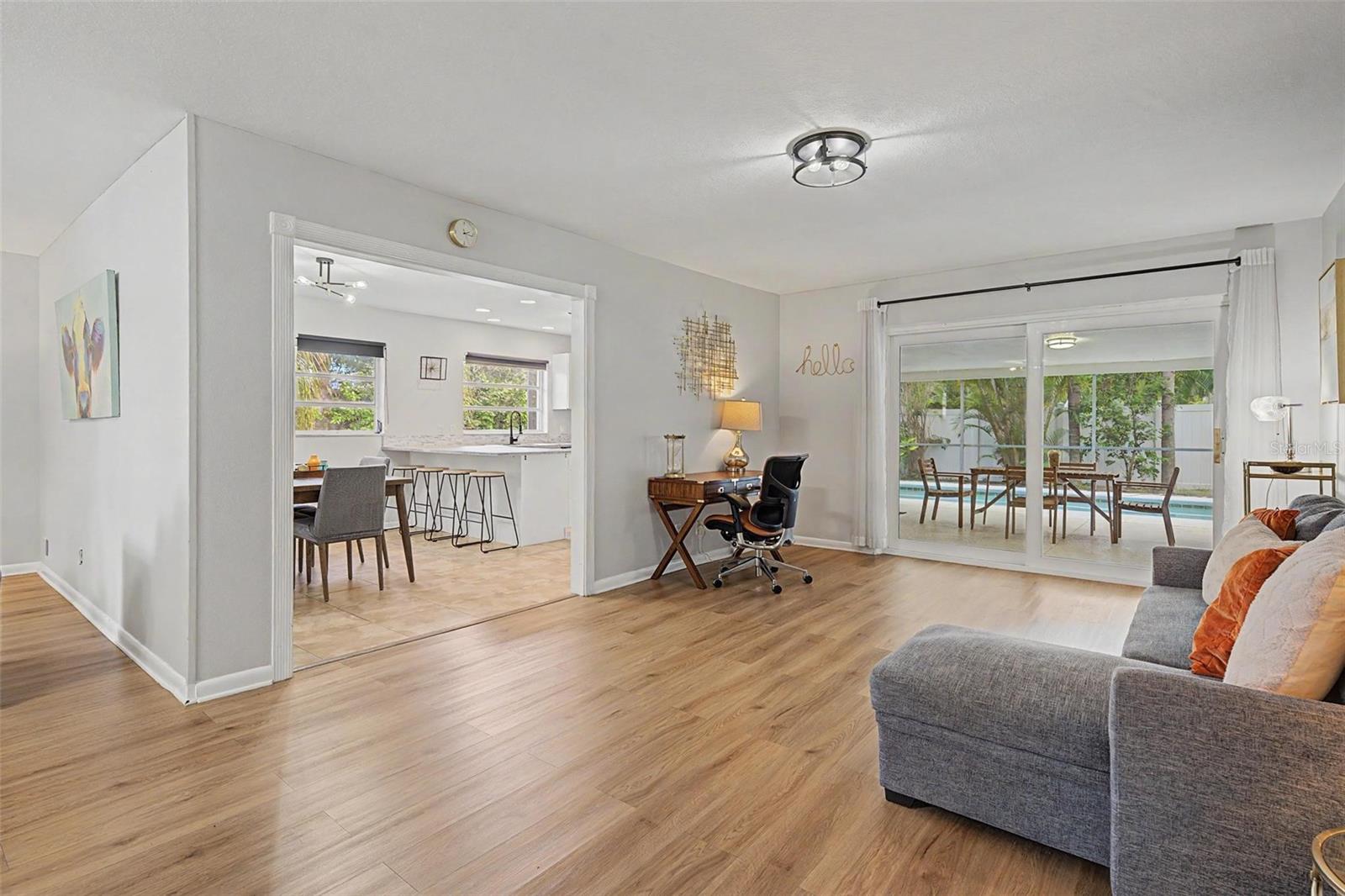 3606 W GRAY ST — photo 6