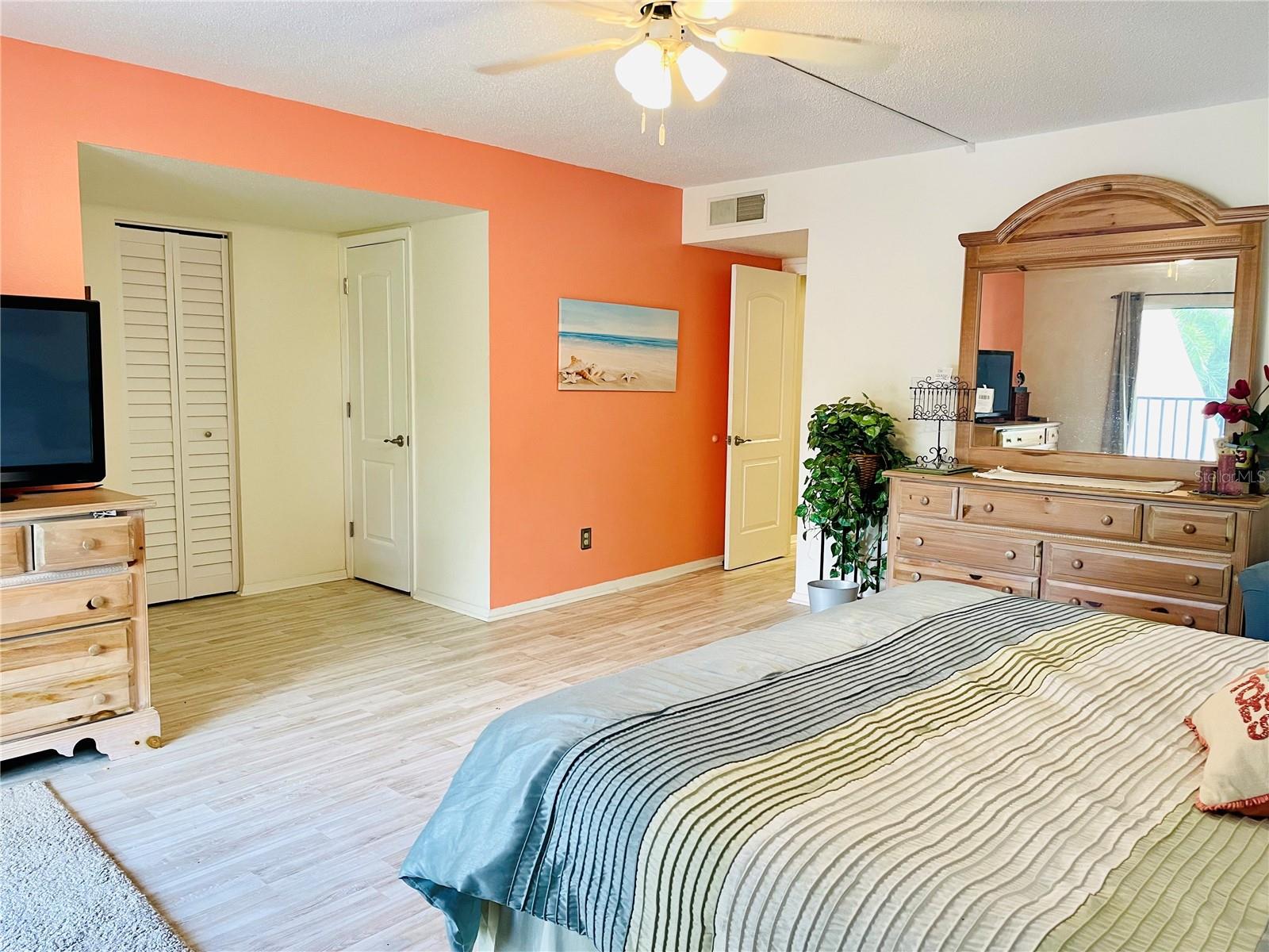 602 LIME AVE #303 — photo 12